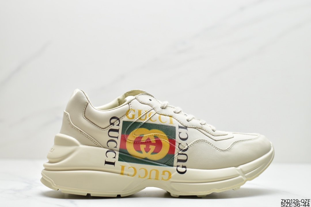 Kim Jong-in Kai, a member of the popular Korean boy group EXO, joined hands with high-end luxury brand Gucci Rhyton Vintage leather horn-shaped vintage old casual sports jogging shoes ”498916 A9L00