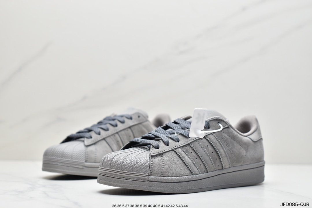 defending champion Reigning Champ x Adidas superstar shell-toe classic sneakers suede light gray dark gray BS9558