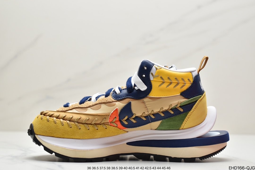 Jean Paul Gaultier x sacai x NIKE VaporWaffle ”Multi-Color” tri-party joint collaboration classic waffle stitched mid-cut running shoes DH9186-200