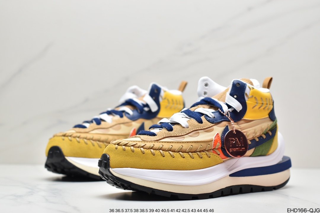 Jean Paul Gaultier x sacai x NIKE VaporWaffle ”Multi-Color” tri-party joint collaboration classic waffle stitched mid-cut running shoes DH9186-200