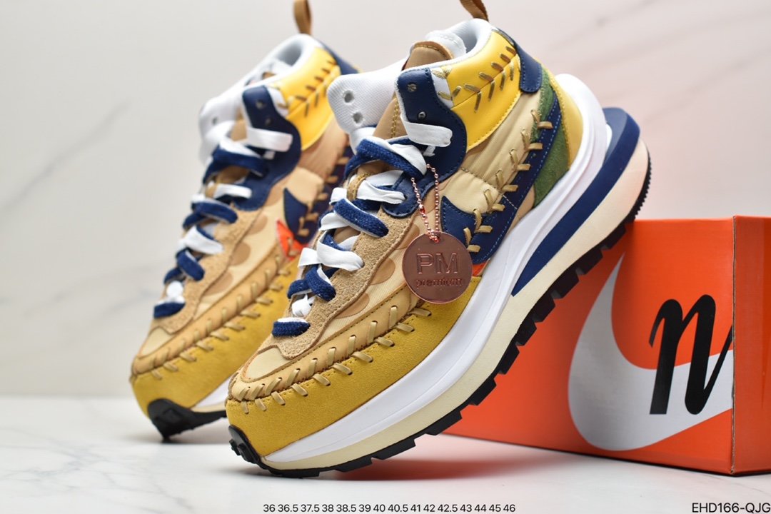 Jean Paul Gaultier x sacai x NIKE VaporWaffle ”Multi-Color” tri-party joint collaboration classic waffle stitched mid-cut running shoes DH9186-200