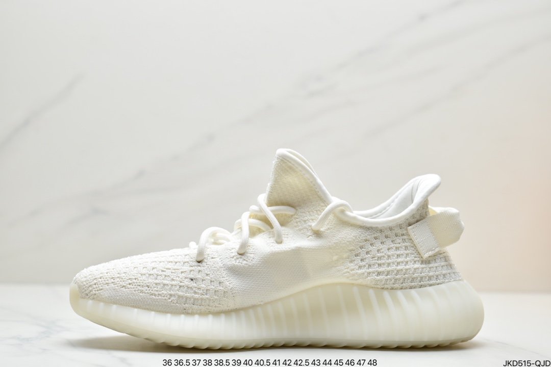 combined with Kanye West x Adidas Yeezy Boost 350 V2 ”Light” all-match lightweight popcorn midsole casual sports jogging shoes HQ6316