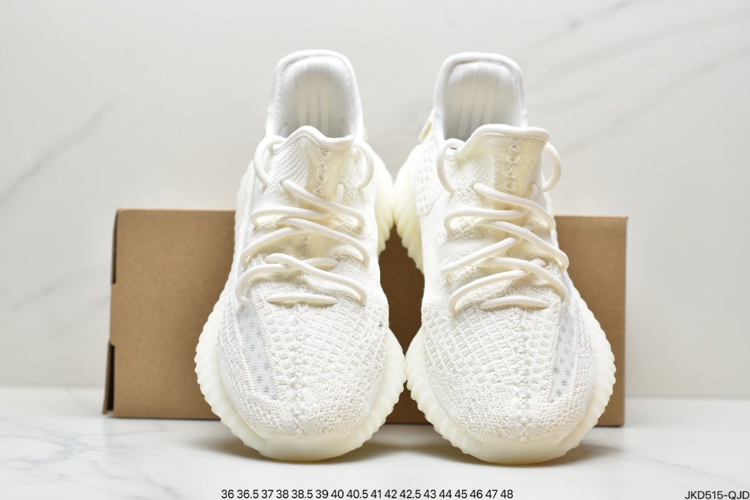 combined with Kanye West x Adidas Yeezy Boost 350 V2 ”Light” all-match lightweight popcorn midsole casual sports jogging shoes HQ6316