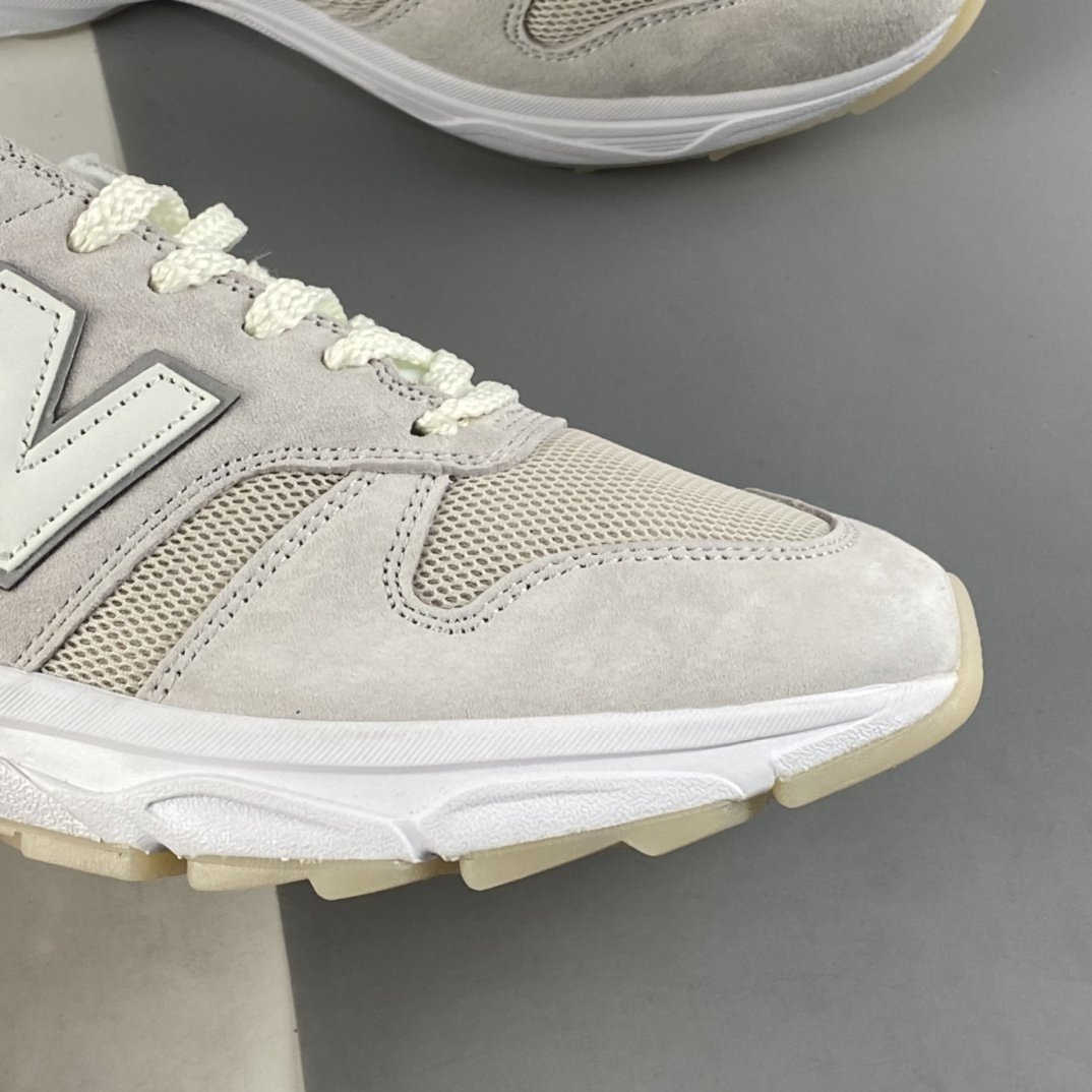 New Balance New Series Retro Casual Running Shoes M7709CV