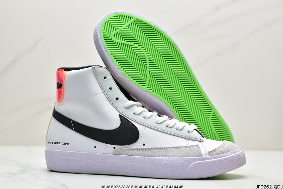 LPL x Nike Blazer Mid Video Game White Black Powder This product of the Nike Blazer Mid features a white leather sole DO2331-101