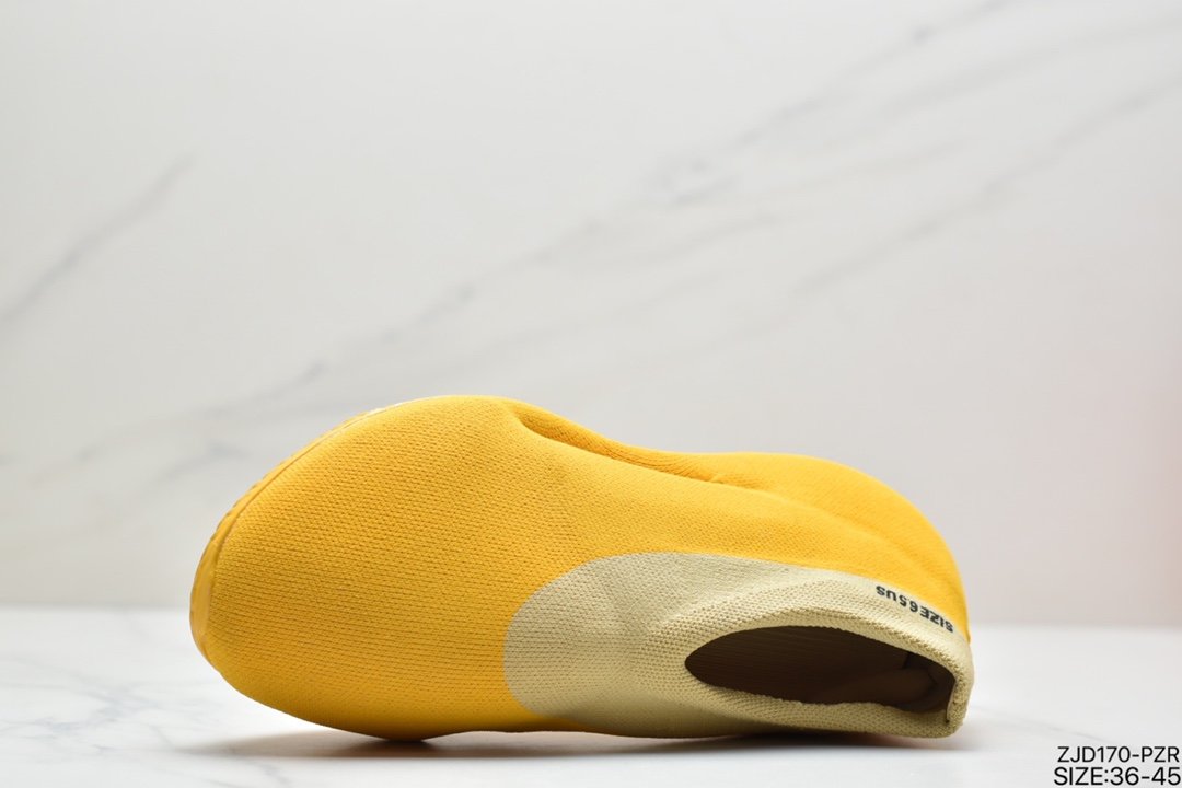 Knit Runner ”Sulfur” Yellow Sulphur Corn Grandpa Coconut Sock Overshoes GW5353