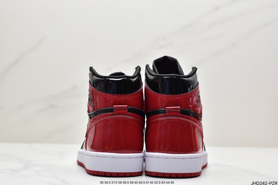 Air Jordan 1 High OG ”Bred Patent” High Top Patent Black Red AJ1 555088-063