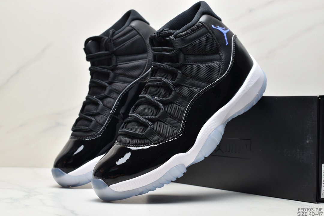 Air Jordan 11 ”Space Jam” Slam Dunk 378037-003