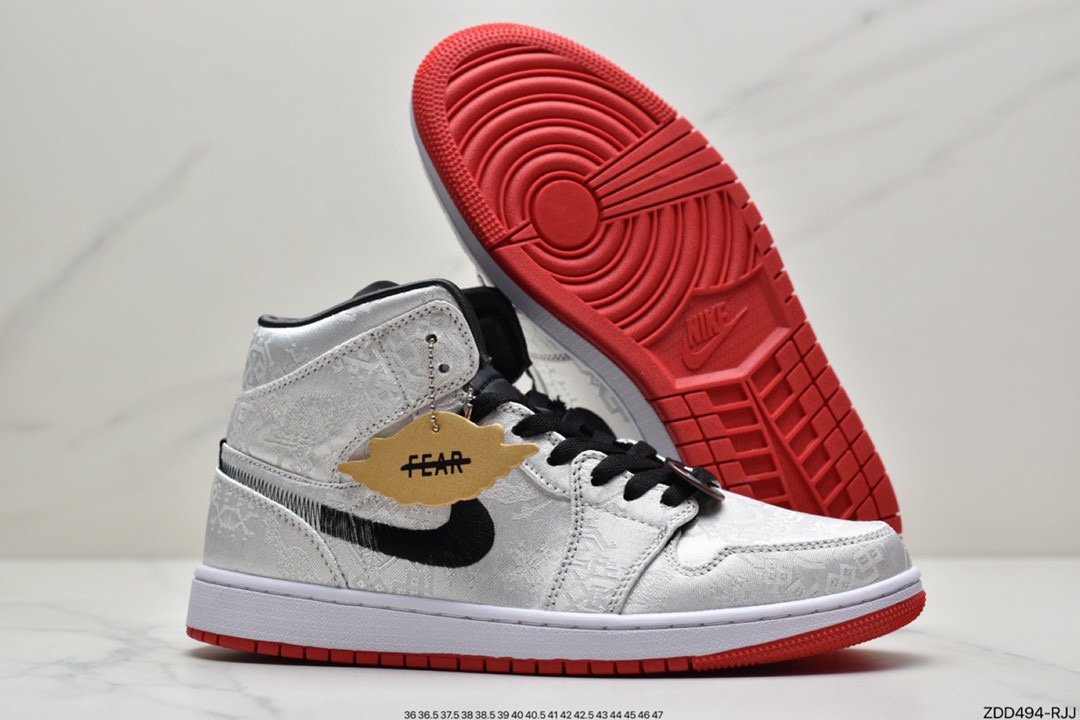 CLOT x Air Jordan 1 Mid ”Fearless” CU2804-100