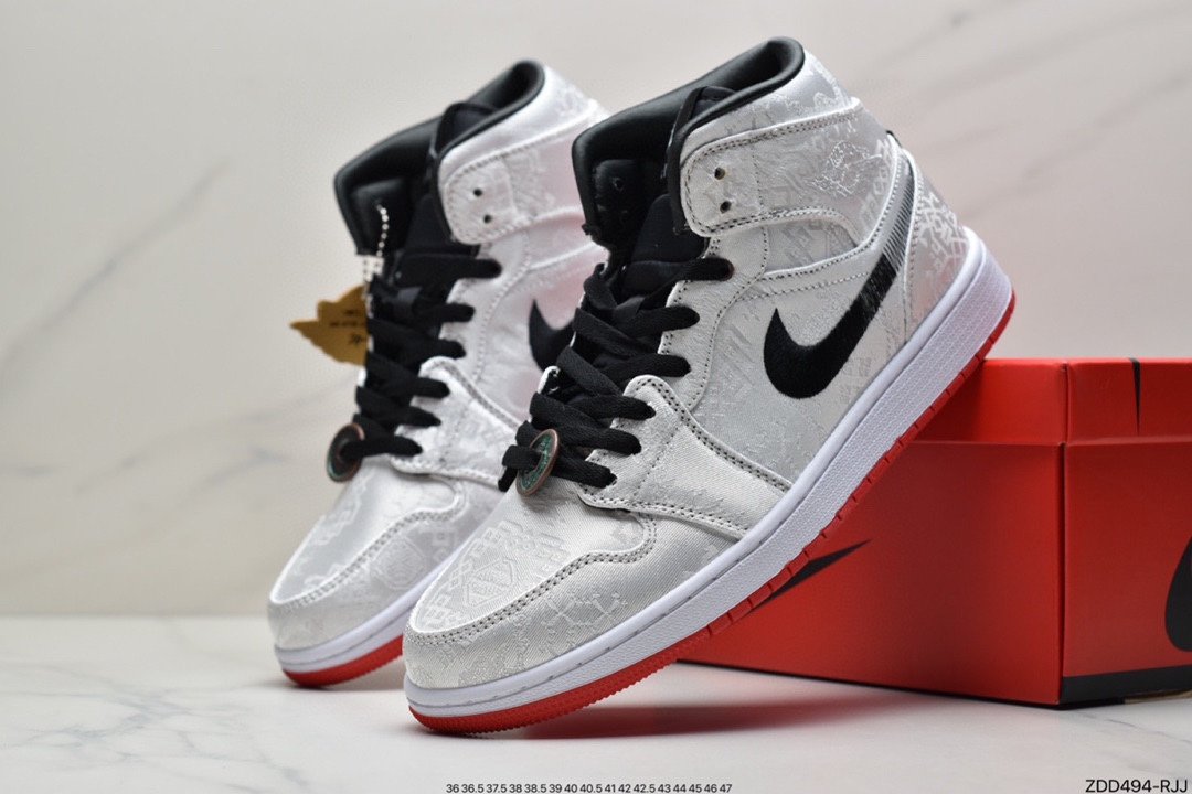 CLOT x Air Jordan 1 Mid ”Fearless” CU2804-100