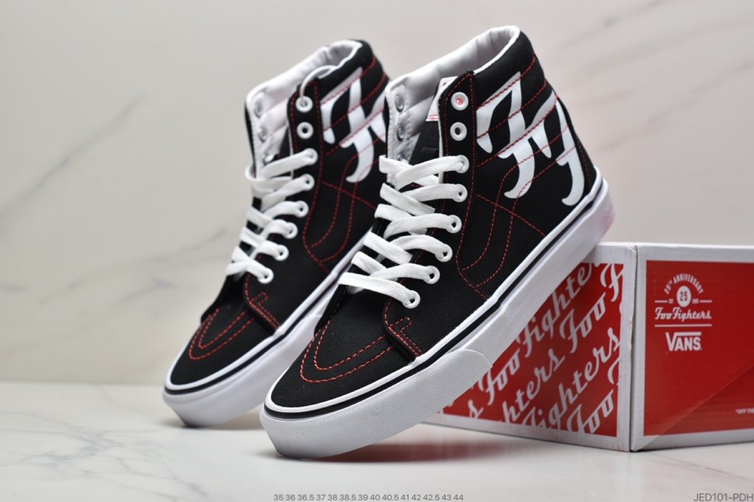 Vans VANS Sk8-Hi SIim Classic Mid Sneakers