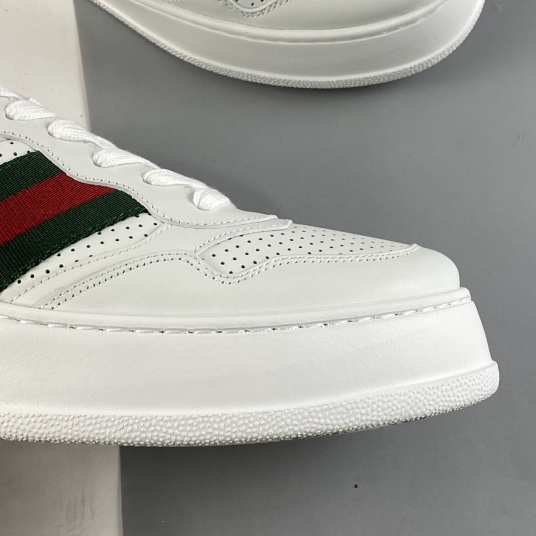 GUCCI Chunky B luxury brand Gucci low-top sneakers