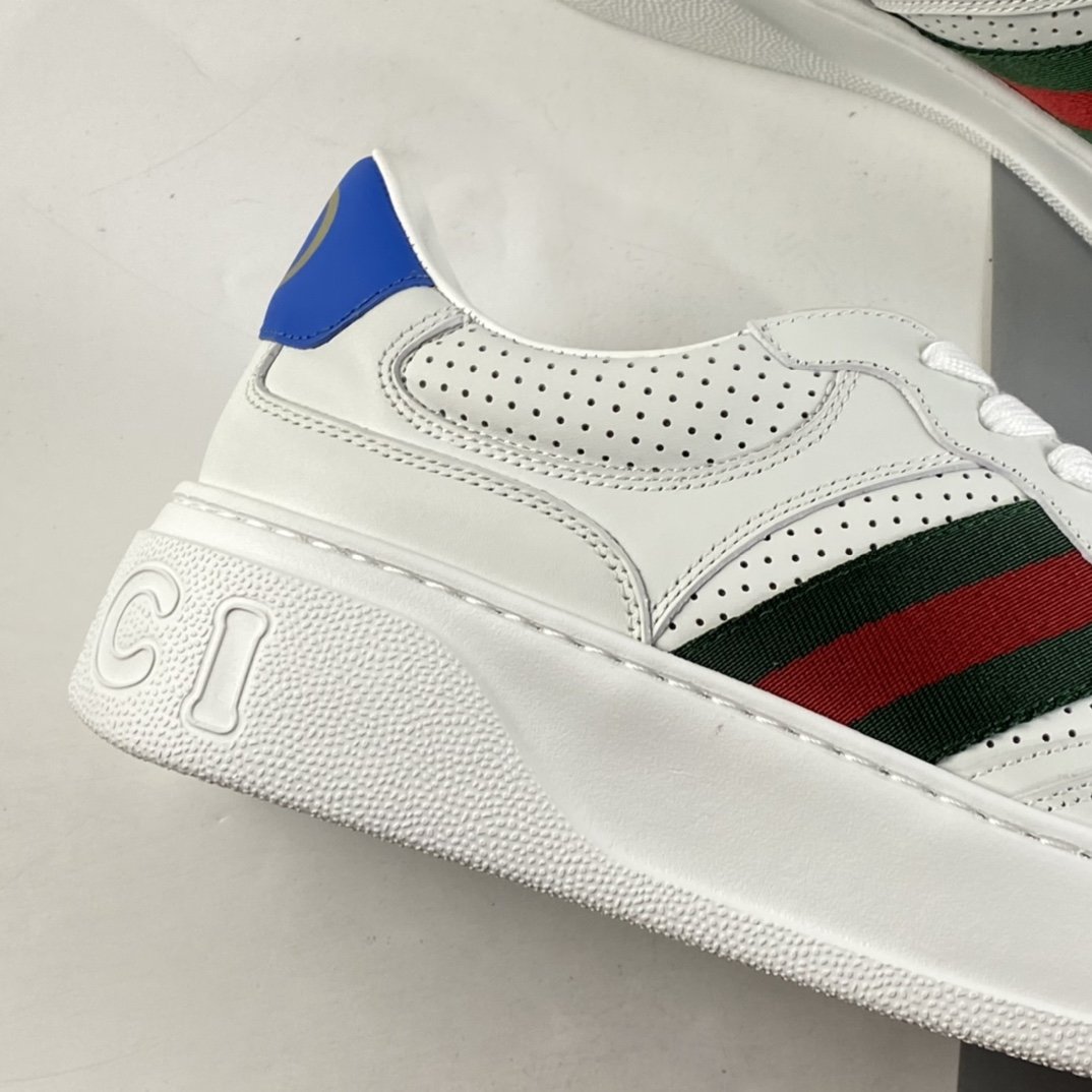 GUCCI Chunky B luxury brand Gucci low-top sneakers