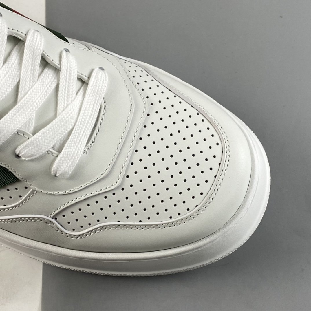 GUCCI Chunky B luxury brand Gucci low-top sneakers