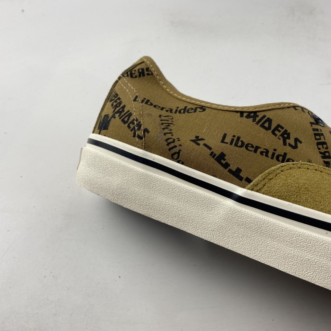 Liberaiders x Vans Authentic Dx sneakers VN0A54F27MB