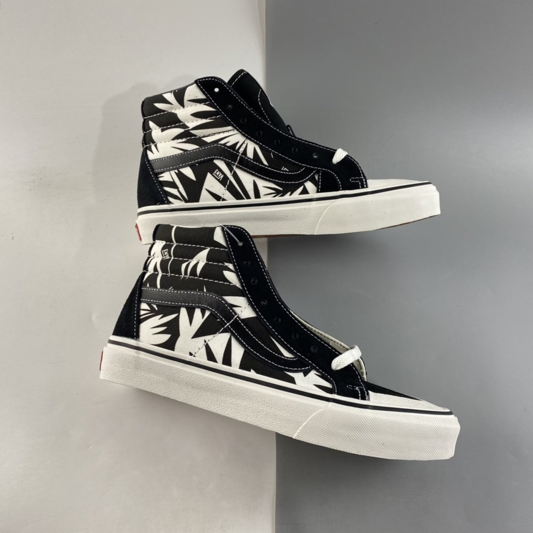 Vans SK8-Hi Vans black and white print high-top sneakers VN0A3MV136K