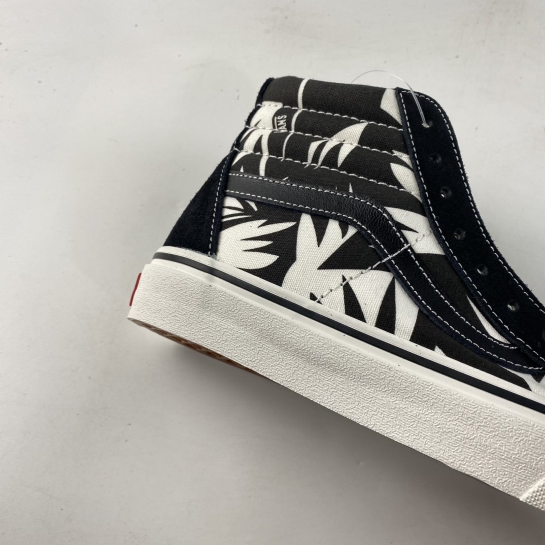 Vans SK8-Hi Vans black and white print high-top sneakers VN0A3MV136K