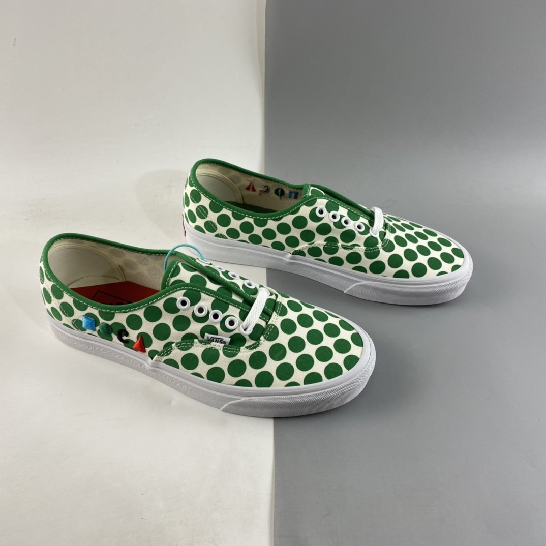 Vans Authentic x MOKA Los Angeles Museum of Contemporary Art VN0A5KRD8CY