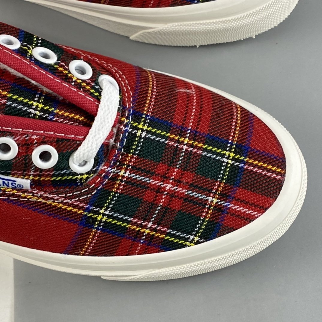 Vans Authentic x Pendleton Co-branded Plaid Winter Velvet Collection VN0A54F29GT