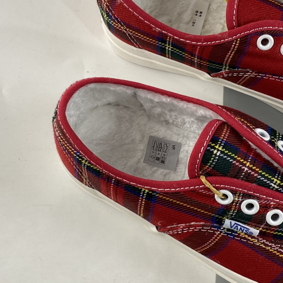 Vans Authentic x Pendleton Co-branded Plaid Winter Velvet Collection VN0A54F29GT