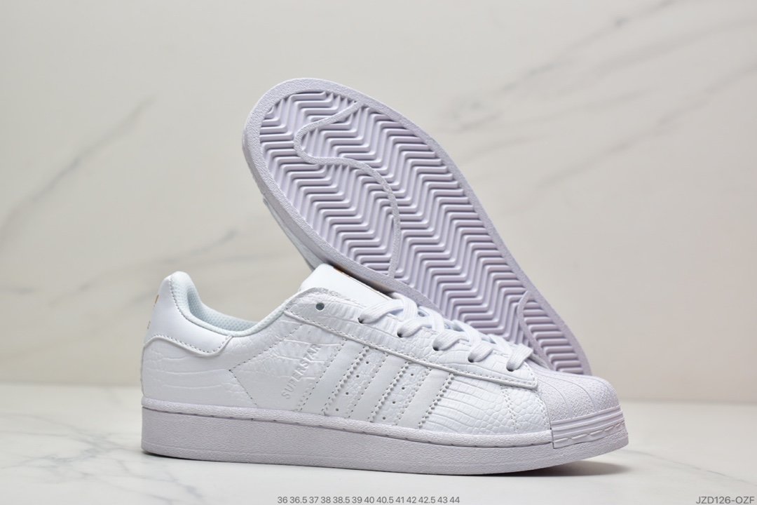 adidas Clover Originals Superstar Metal Toe Patent Black AQ6686