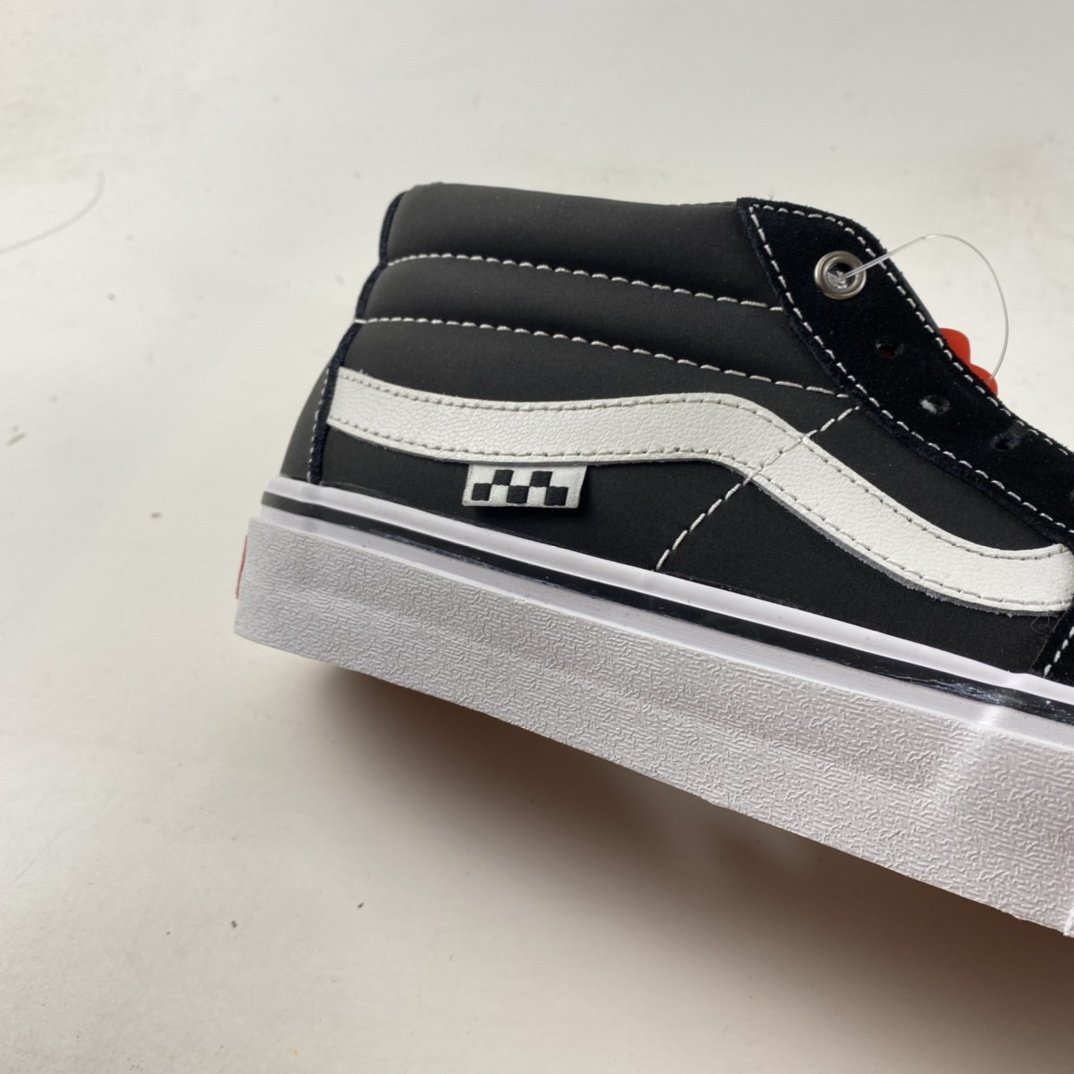 Vans SKate SK8-Mid Black and White Classic Mid Side Checkerboard Suede Canvas Skateboard Shoes VN0A5FCG625