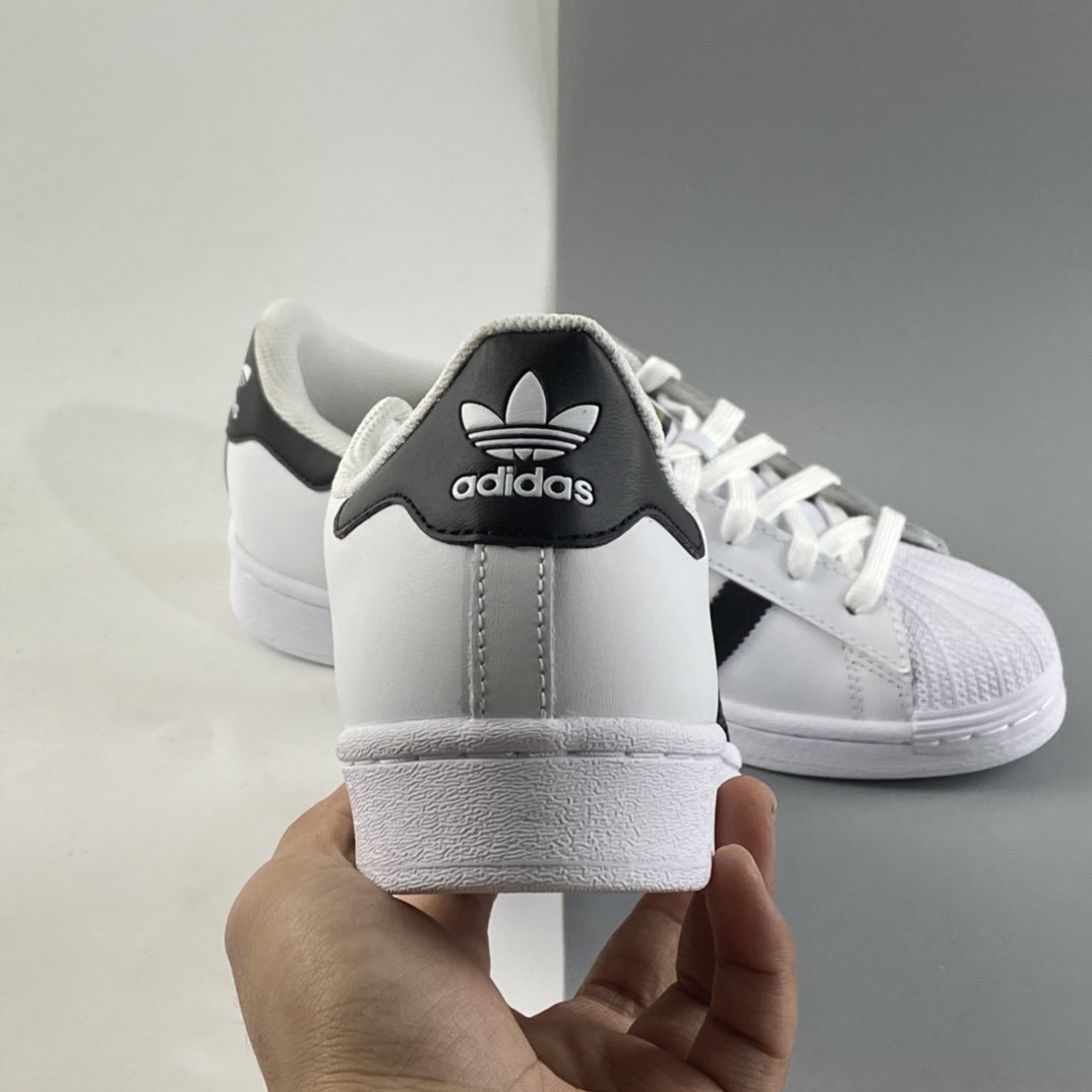 Adidas Originals Superstar Shell Head Casual Sneakers EG4958