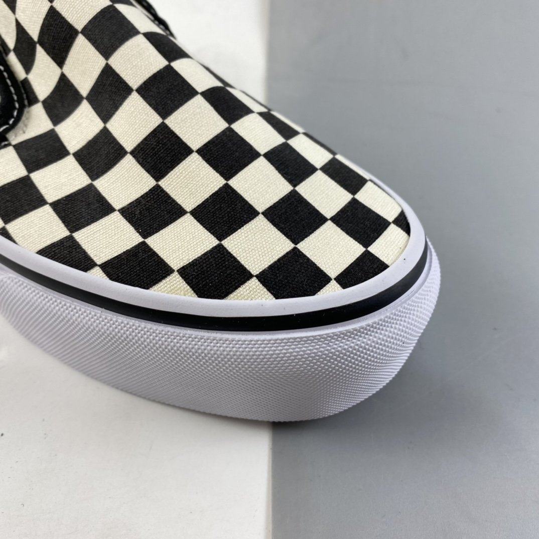 Vans Thick Bottom Classic Lazy Black and White Checkerboard VN0A318EBWW