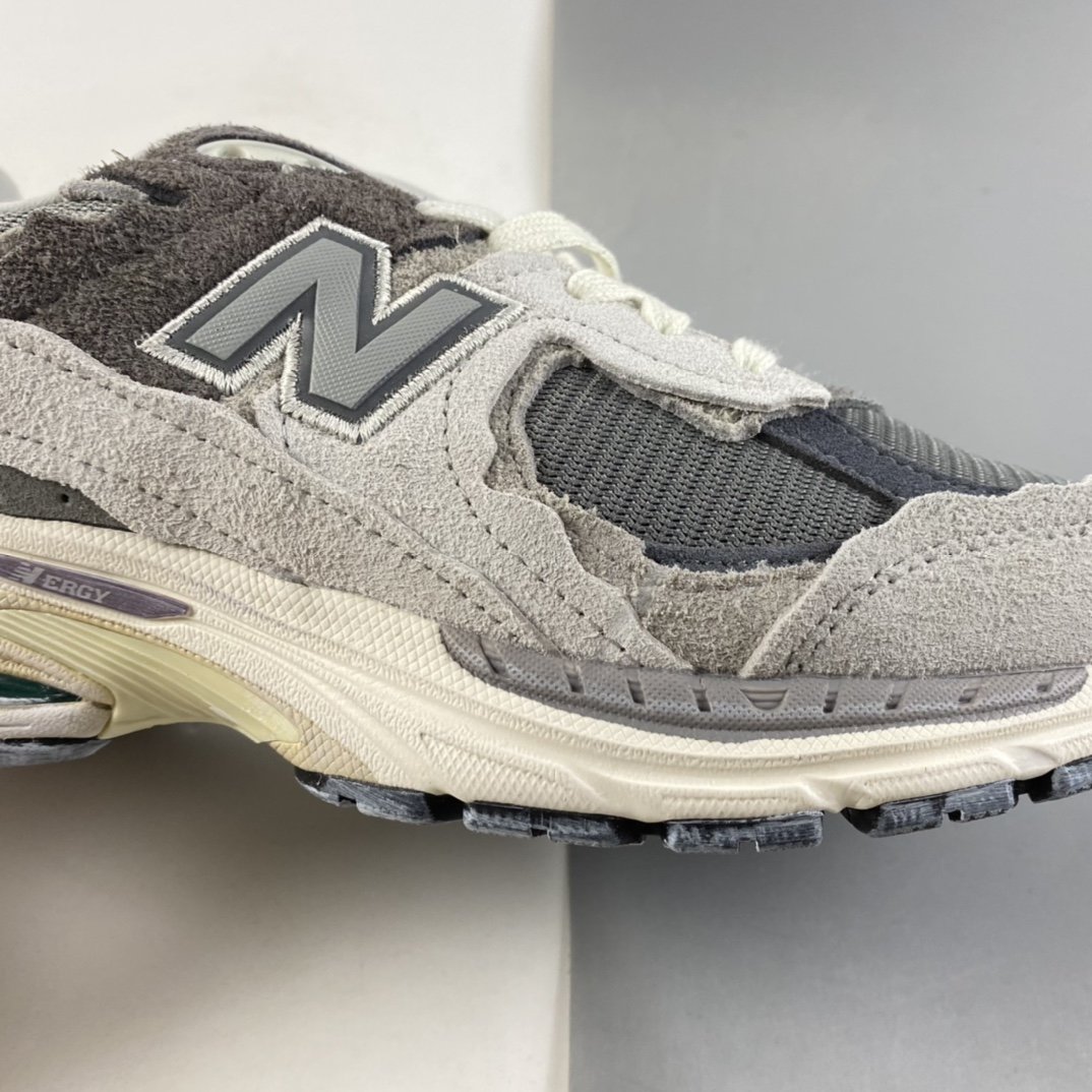 New Balance ML2002 Series Retro Dad Style Casual Sports Jogging Shoes ”Clouds, Rain and Ashes” M2002RDA