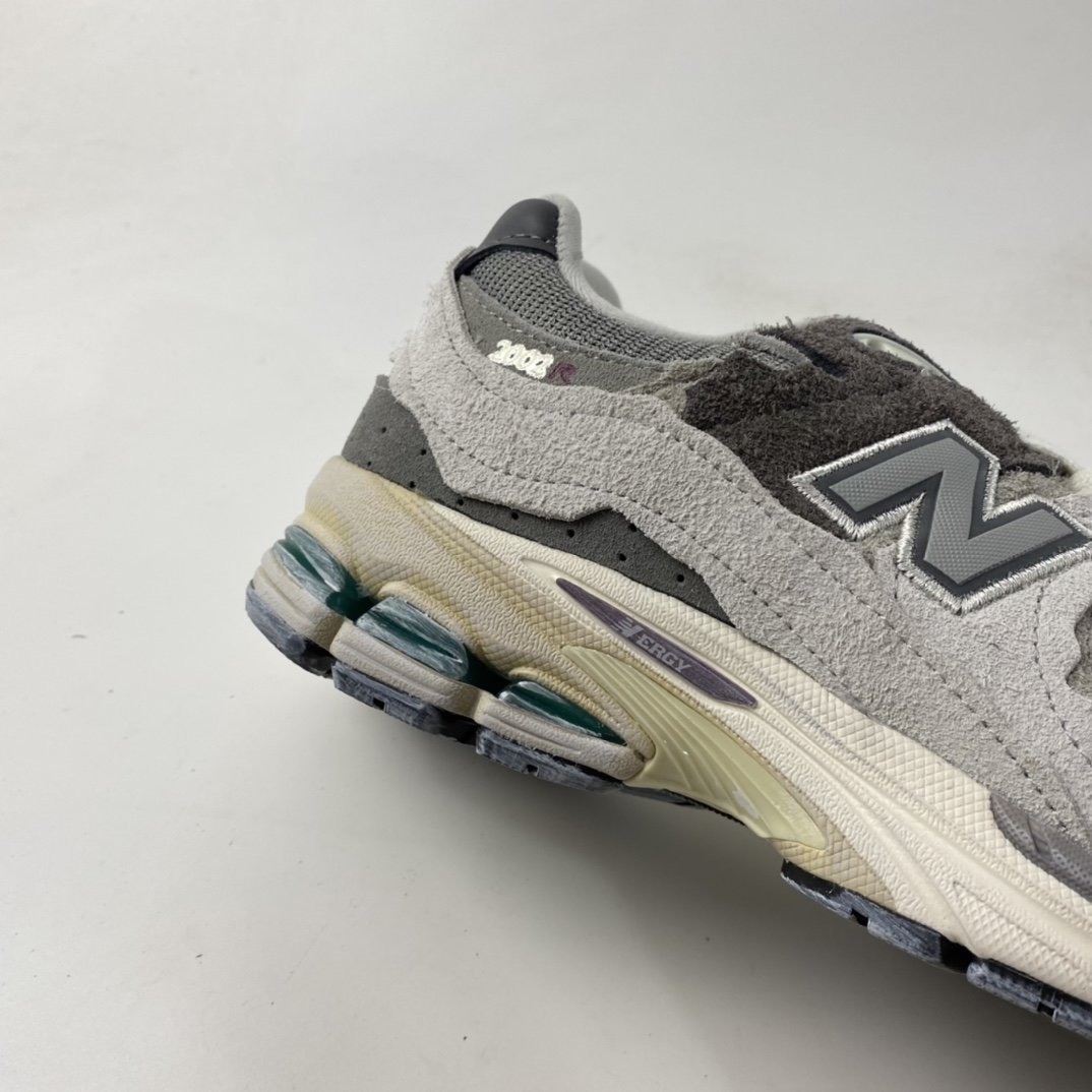 New Balance ML2002 Series Retro Dad Style Casual Sports Jogging Shoes ”Clouds, Rain and Ashes” M2002RDA