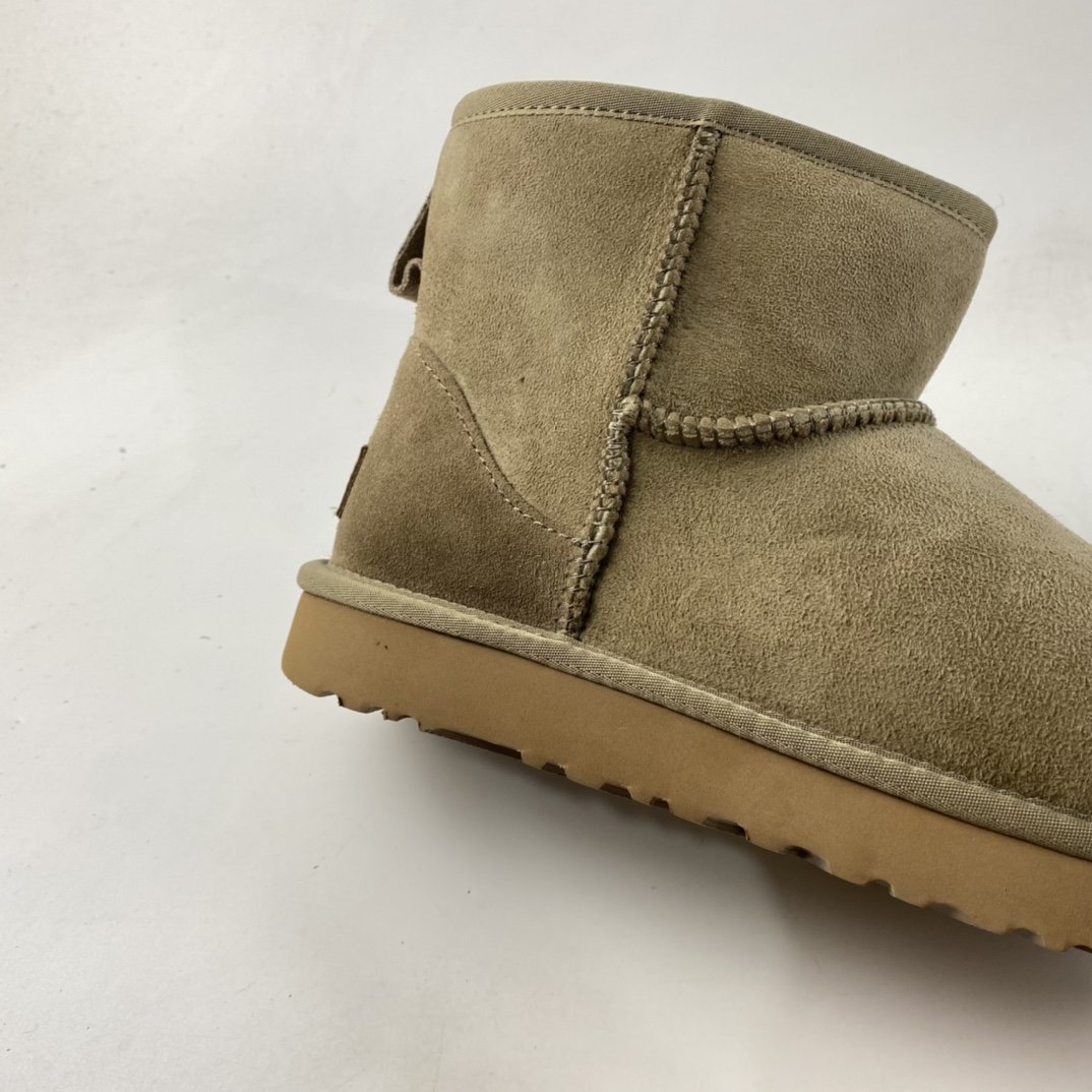 UGG official classic button series sheepskin and fur snow boots 1016222