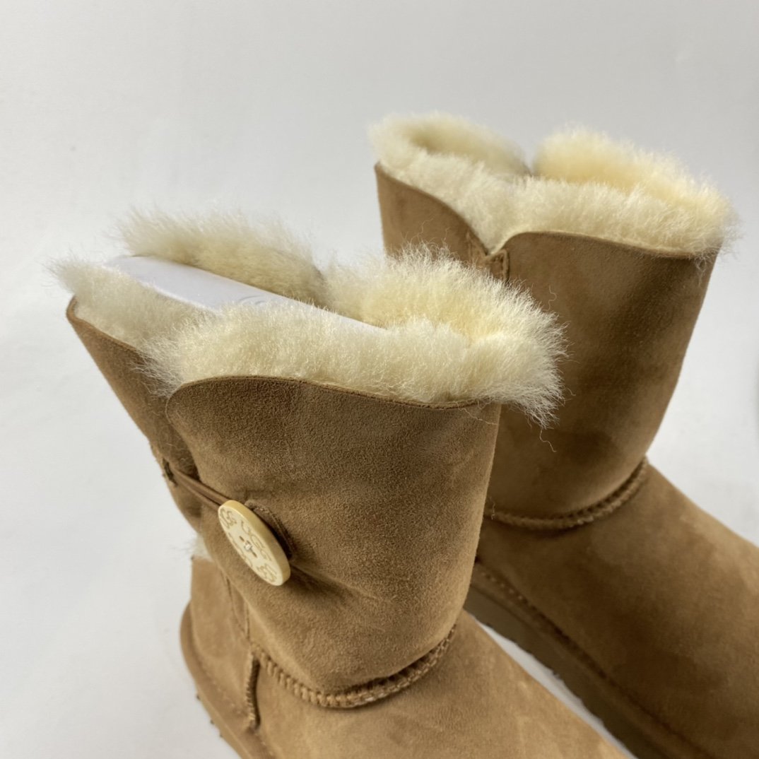 UGG official classic button series sheepskin and fur snow boots 1016226 purchasing level