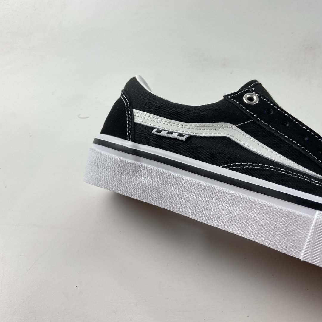 Vans Skate Classics Old Skool Black and White Classic Skateboard Shoes VN0A5FCBY28